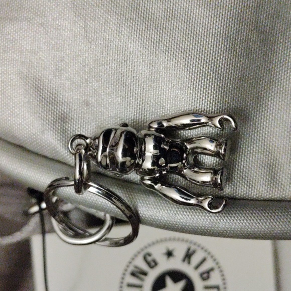 Kipling's "Jesper" Crossbody - Picture 3 of 10